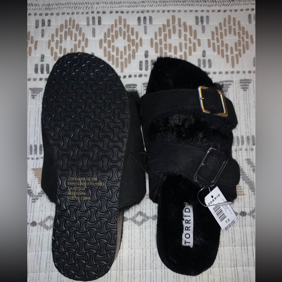 Torrid Slippers - Size 7.5 - Picture 4 of 7